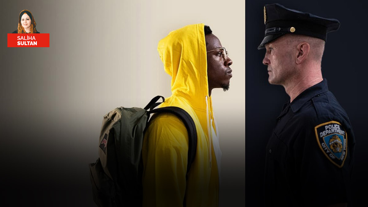 Sadece evine dönmek isteyen genç bir siyahi