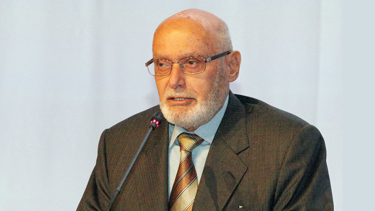 Ali Özek kimdir? İşte İslam'a adadığı hayat hikayesi...