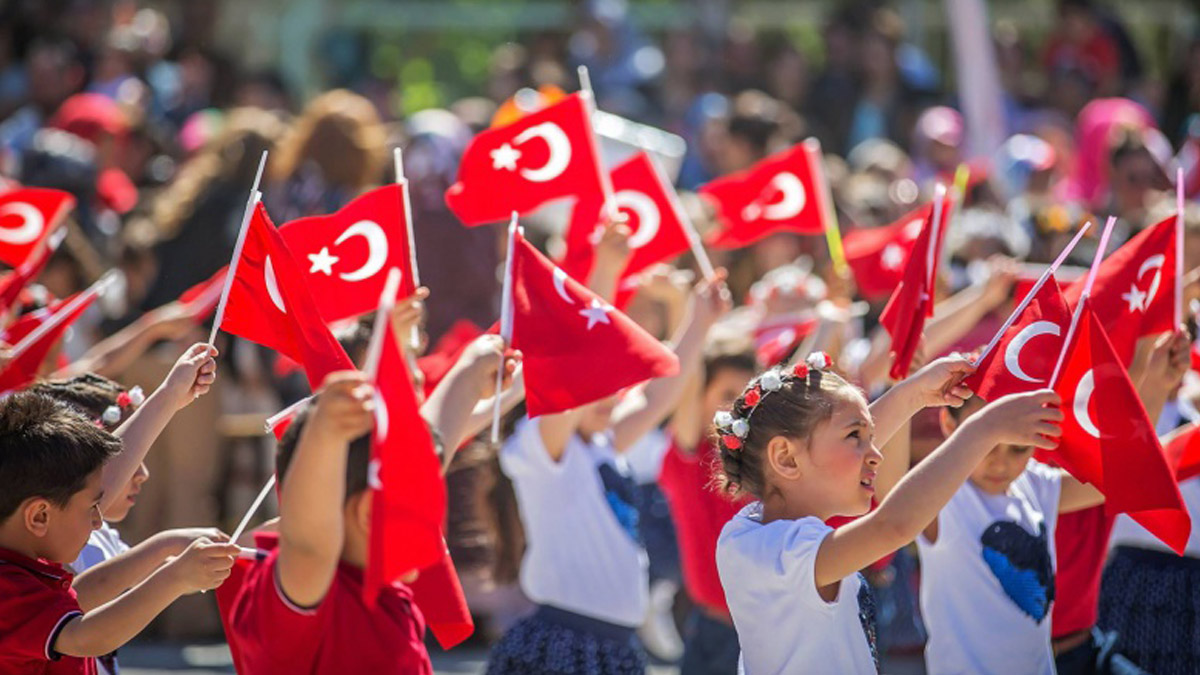 İçişleri'nden 23 Nisan genelgesi! Kısıtlama üç güne çıkarıldı