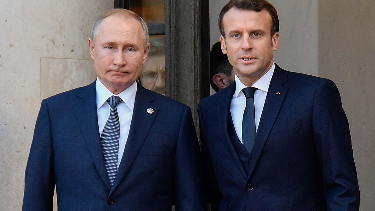 Putin ve Macron'dan Ukrayna görüşmesi