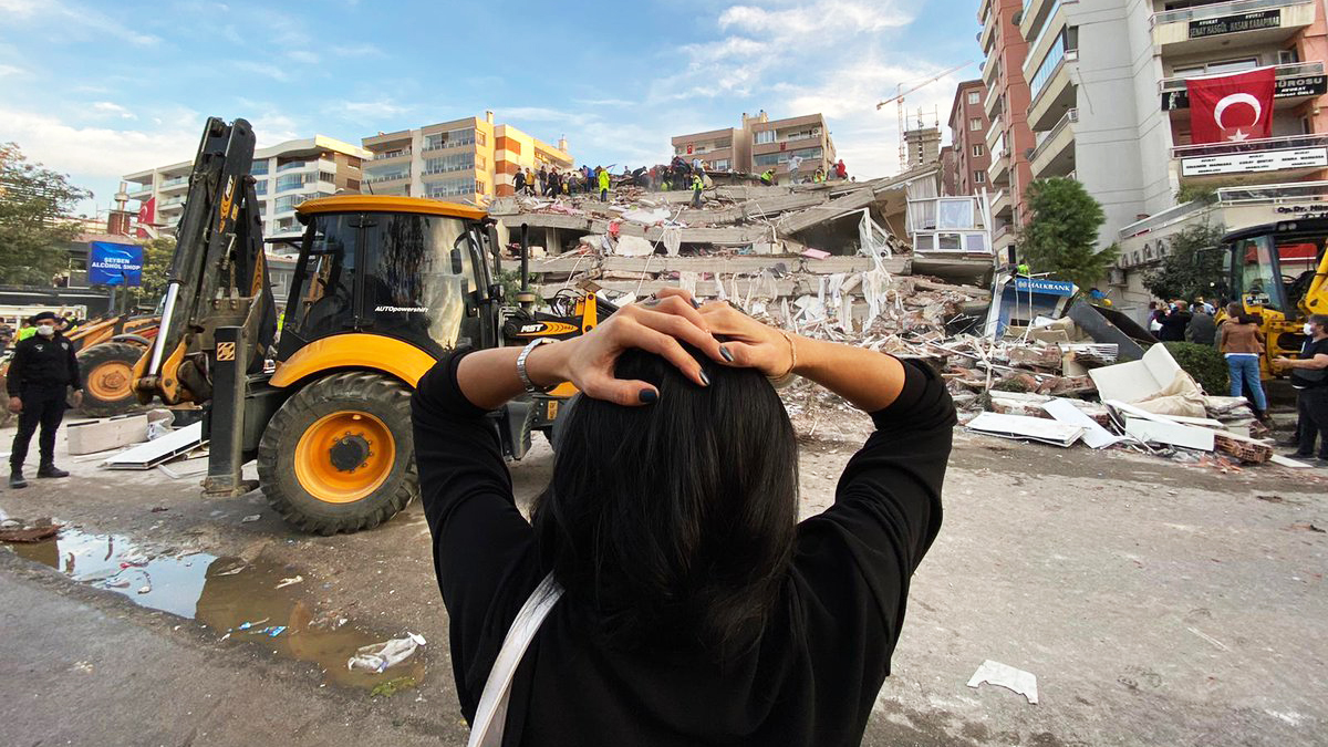 Son dakika! İzmir depremi ile ilgili gözaltı dalgası... 17 memur hakkında soruşturma açıldı