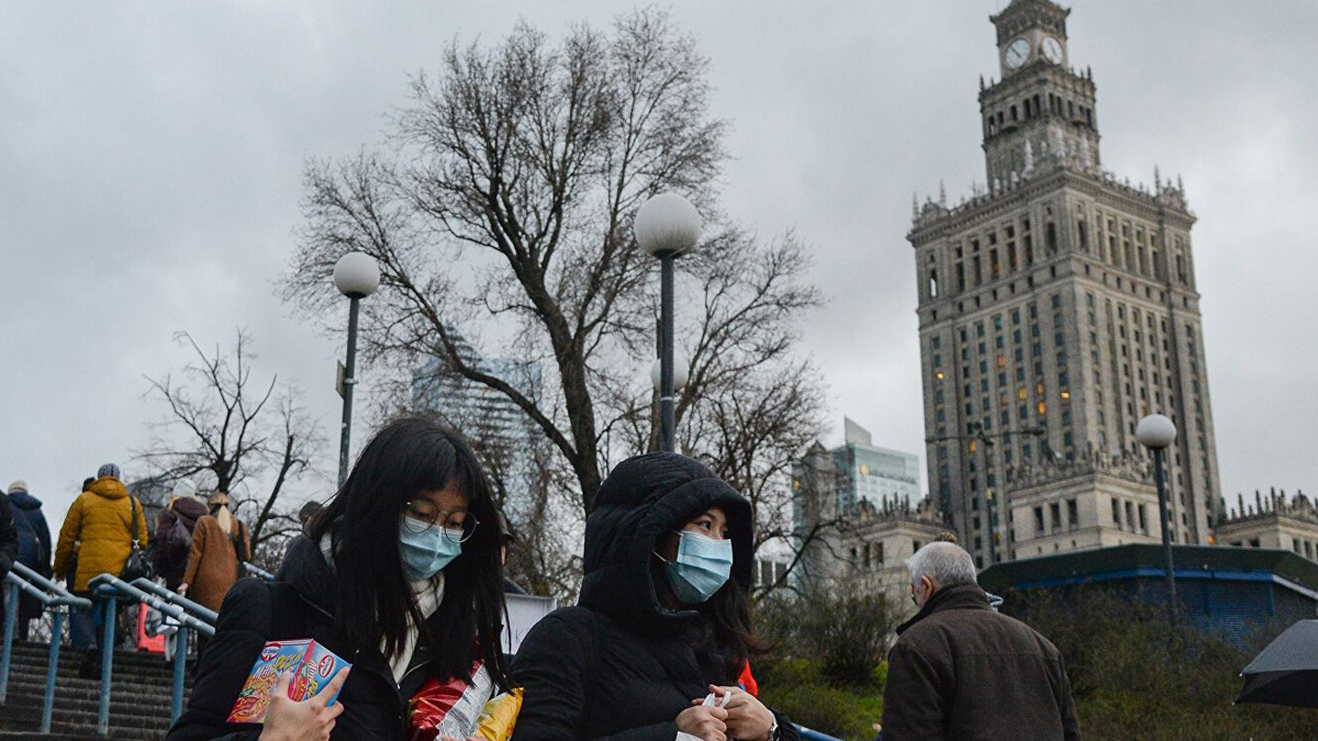 Polonya maskeyi çıkarmaya hazırlanıyor