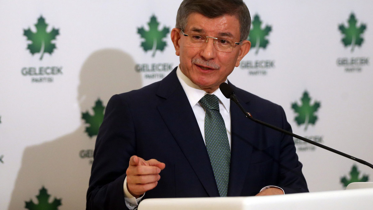 Davutoğlu'ndan aşı tepkisi: Bu asil millet ilk seçimde sizi gönderecek