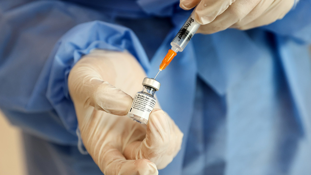 Hesaplar yine değişti: 2 ay daha aşı yok