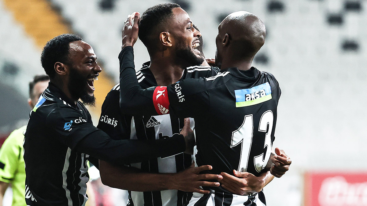 Son dakika! Şampiyonluk yolunda tarihi fark: Beşiktaş, Hatayspor'u 7-0 yendi