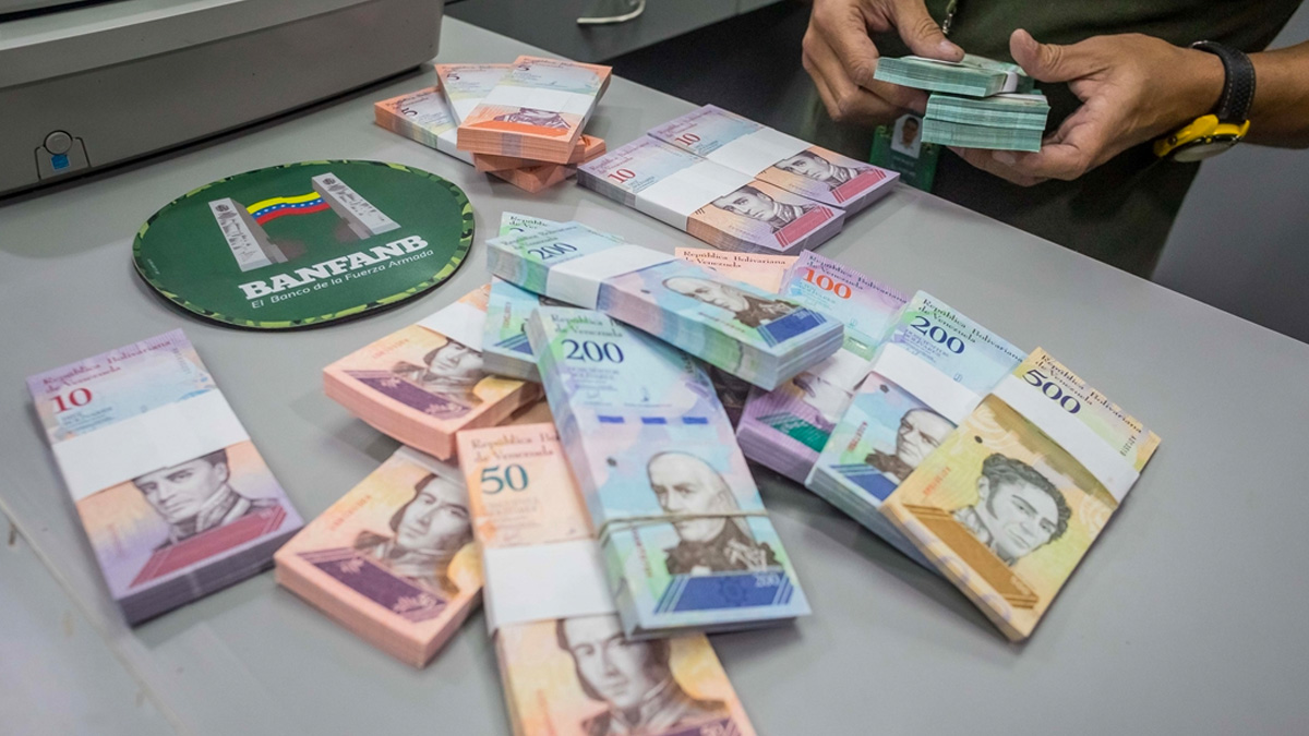 Venezuela'da asgari ücrete yüzde 300 zam