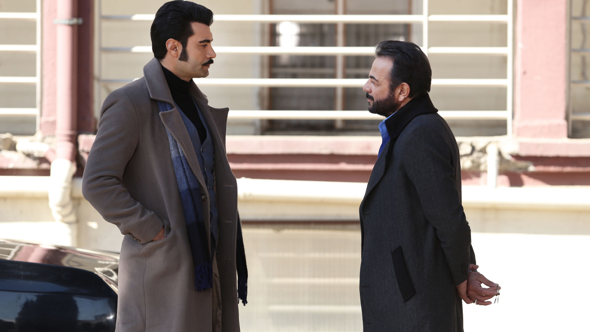 Bir Zamanlar Çukurova setinde gerginlik! Murat Ünalmış, Kerem Alışık'tan şikayetçi oldu