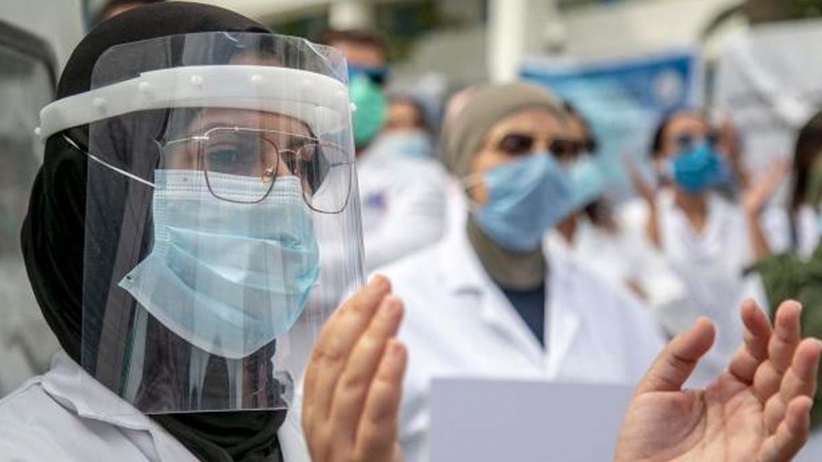 Mısır'da son 5 günde 18 doktor daha koronaya yenildi