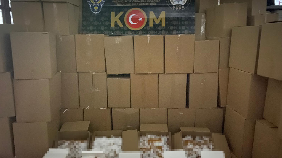 Adana'da 5 milyon 550 bin kaçak makaron ele geçirildi