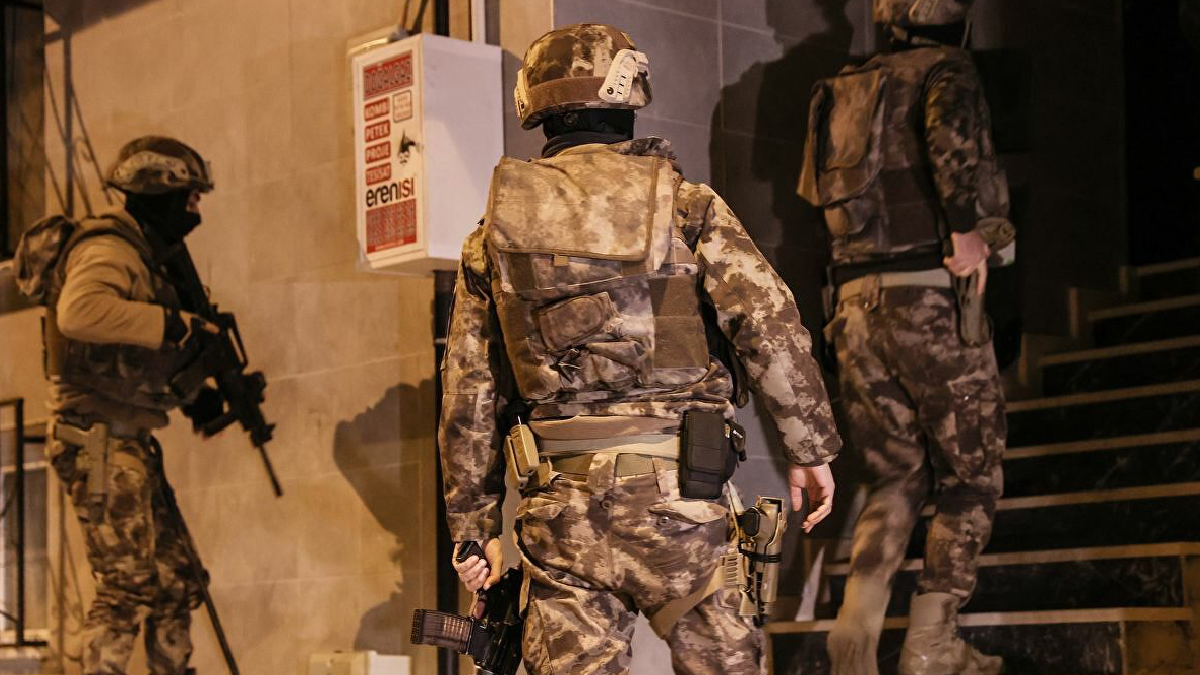 İstanbul'da IŞİD operasyon: 16 şüpheli yakalandı