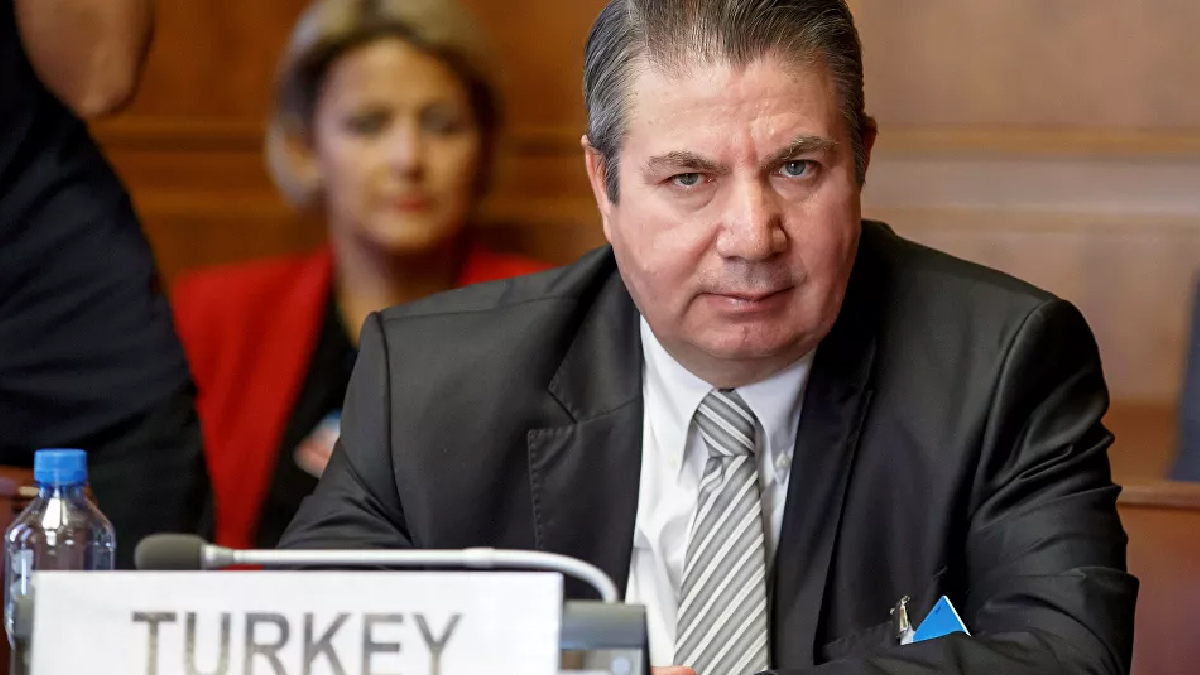 Kritik Mısır teması: Dışişleri heyeti Kahire'ye gitti