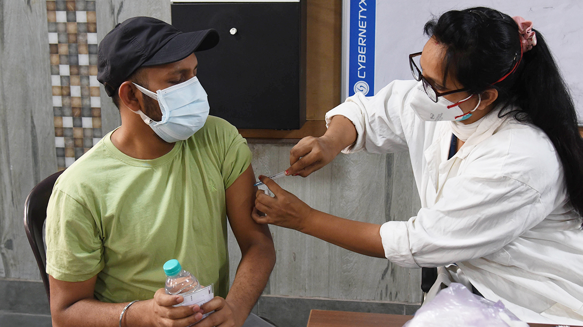 Hindistan'da son durum ne? Korona vakaları 20 milyonu aştı