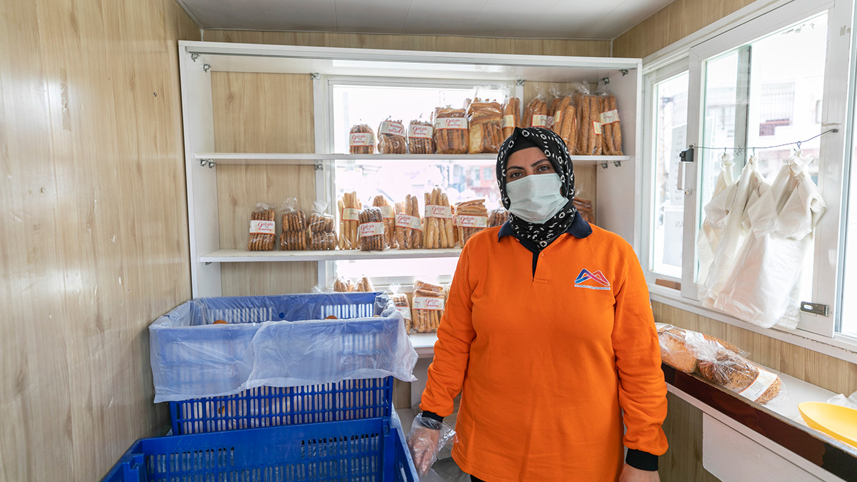 MER-EK Halk Ekmek Büfeleri hayırseverlerin adresi oldu
