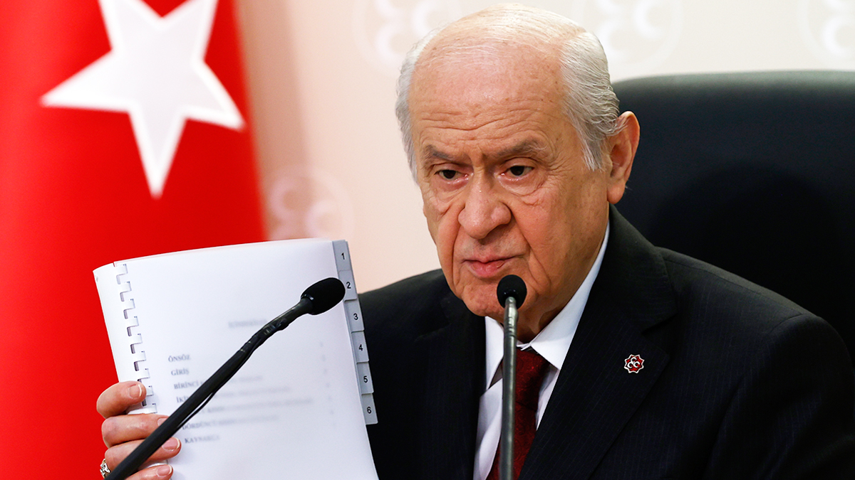Bahçeli, MHP'nin 100 maddelik anayasa teklifini açıkladı: Hürriyet esas sınırlama istisna