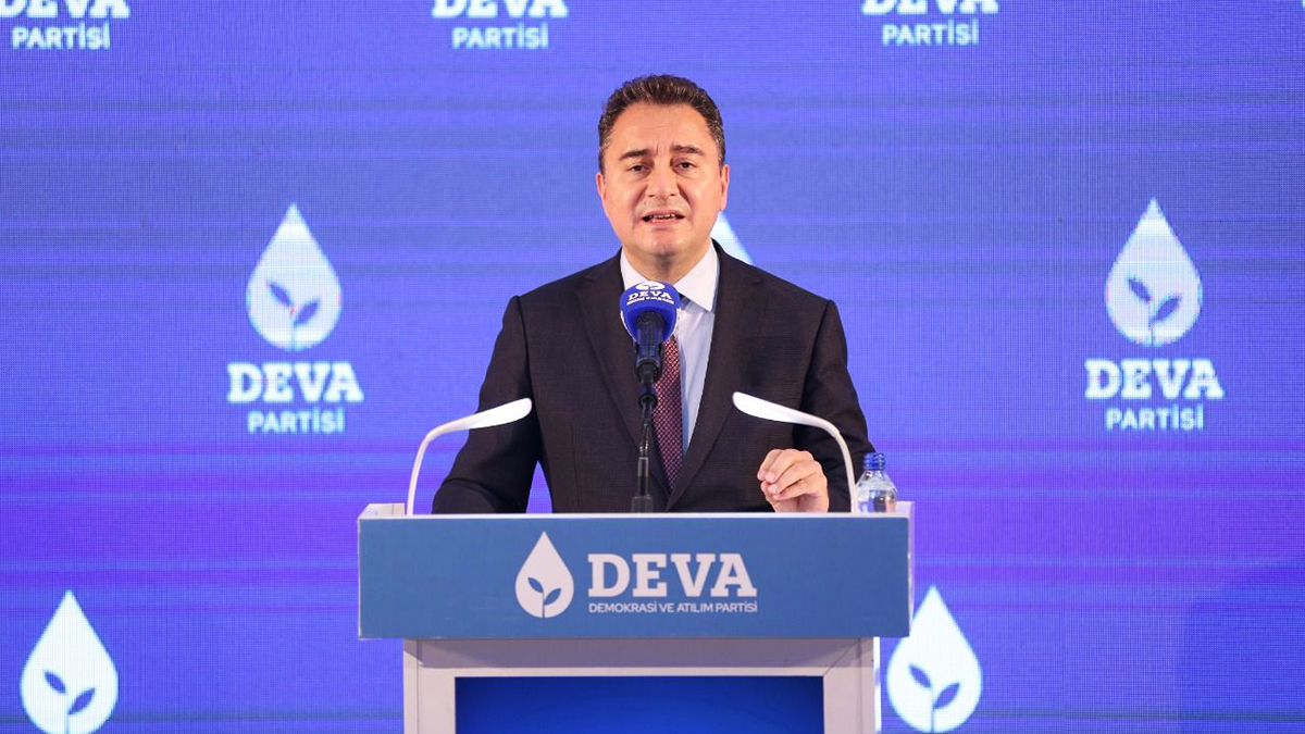 Babacan: Cumhurbaşkanı istediği için faiz o yüzde 19