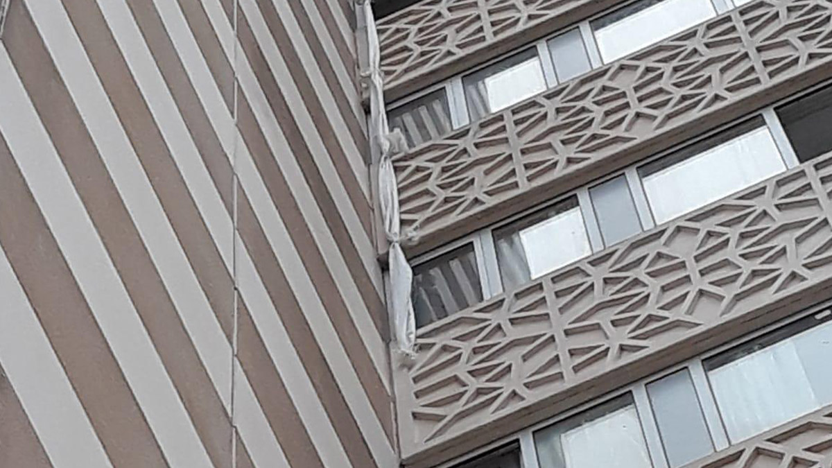 Karantinadan kaçmak için 12. kattan sarkıttığı çarşaflar koptu, hayatını kaybetti