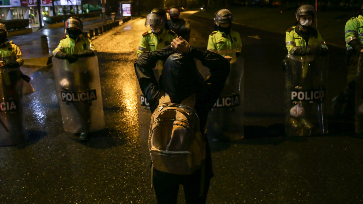 Kolombiya yangın yeri! Reform gösterilerinde polis şiddeti can aldı