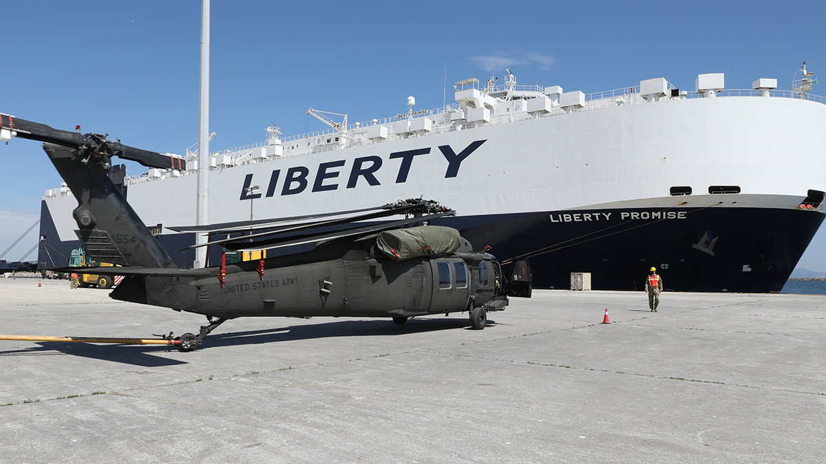 NATO tatbikatı için gönderilen teçhizatlar Yunanistan'da