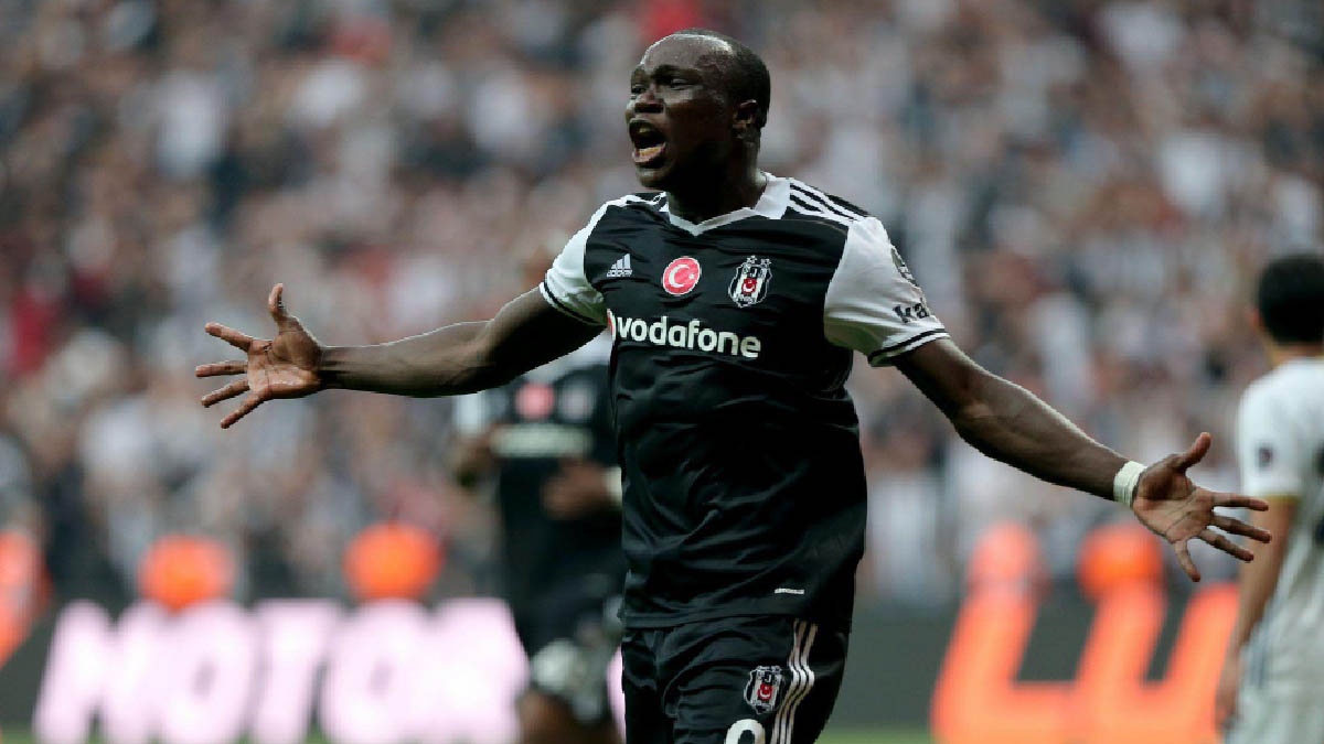 Derbi öncesi Beşiktaş'a kötü haber: Aboubakar forma giyemeyecek