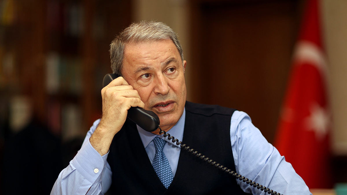 Bakan Akar, Letonyalı mevkidaşıyla görüştü