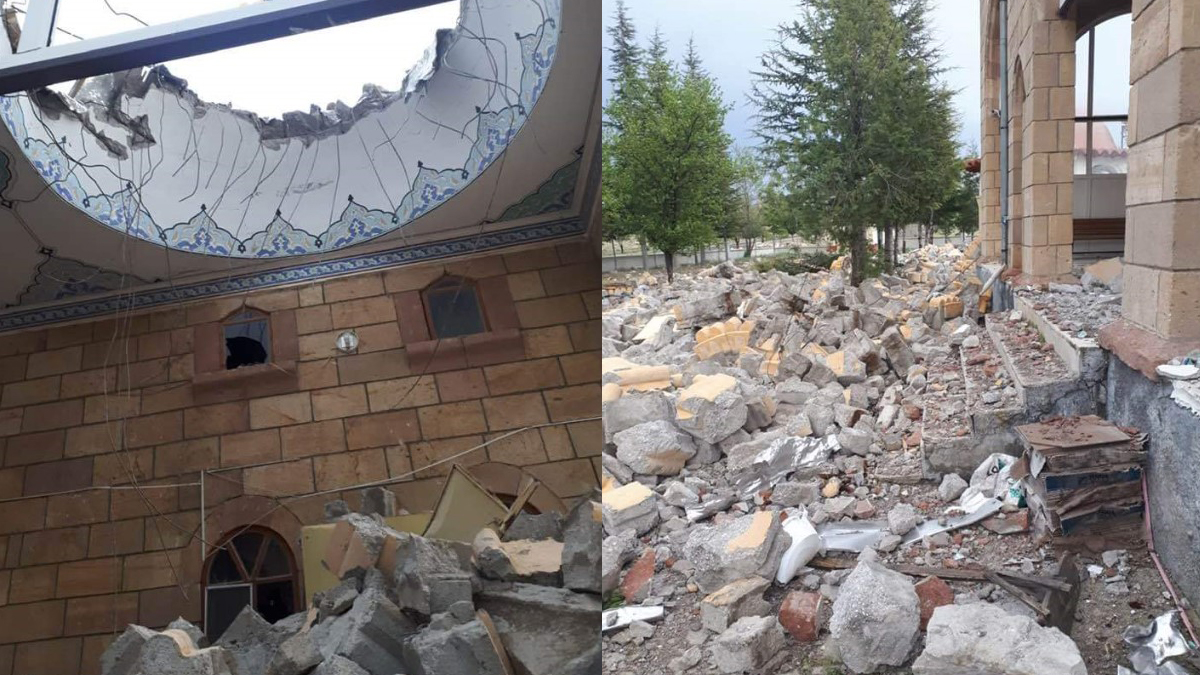 Aksaray'ı fırtına vurdu, bir minare yıldı