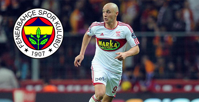 Fenerbahçe'nin yeni forveti Aatif bugün imzayı atıyor