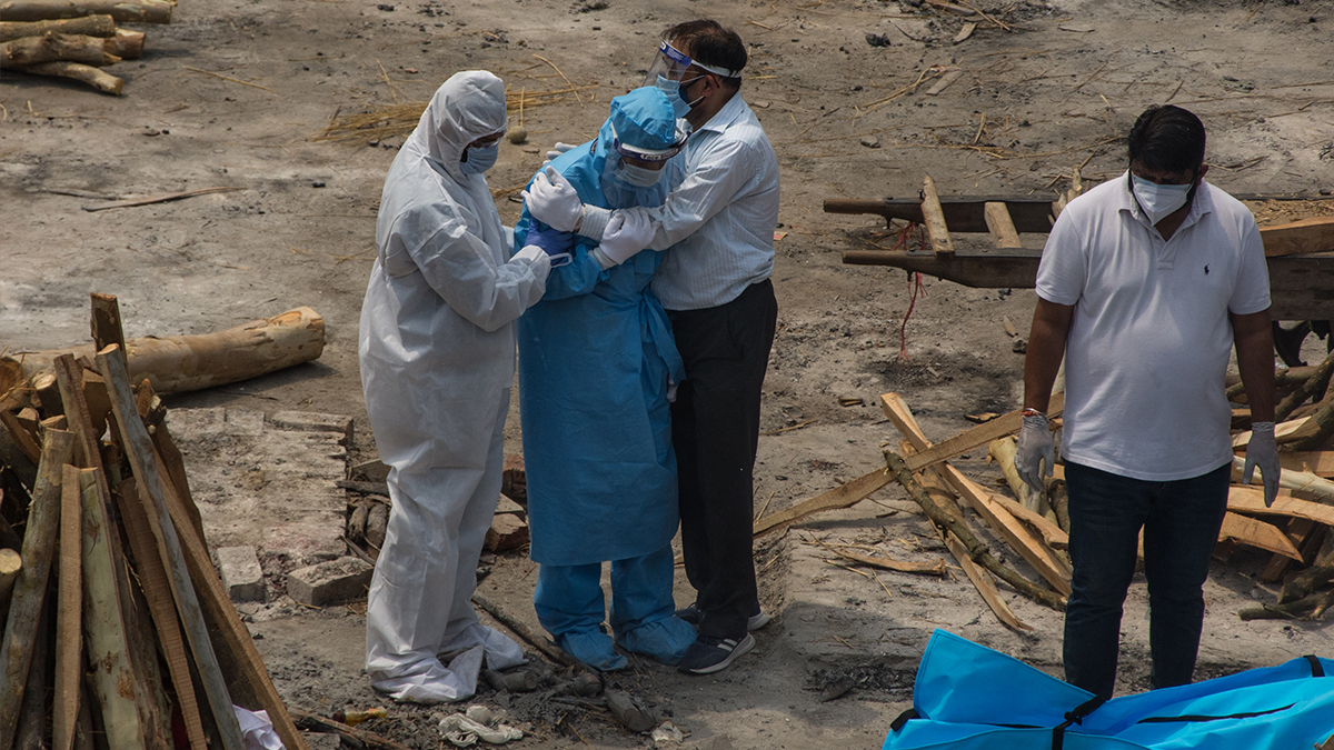 Hindistan zor durumda: Son 24 saatte 403 bin 738 vaka