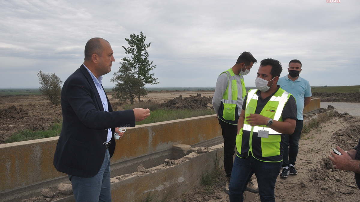 Hızlı Tren Hattı'ndan çıkan toprak meralara döküldü