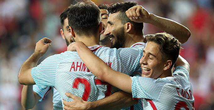 Emre Mor EURO 2016'da parlayan 5 futbolcu arasında