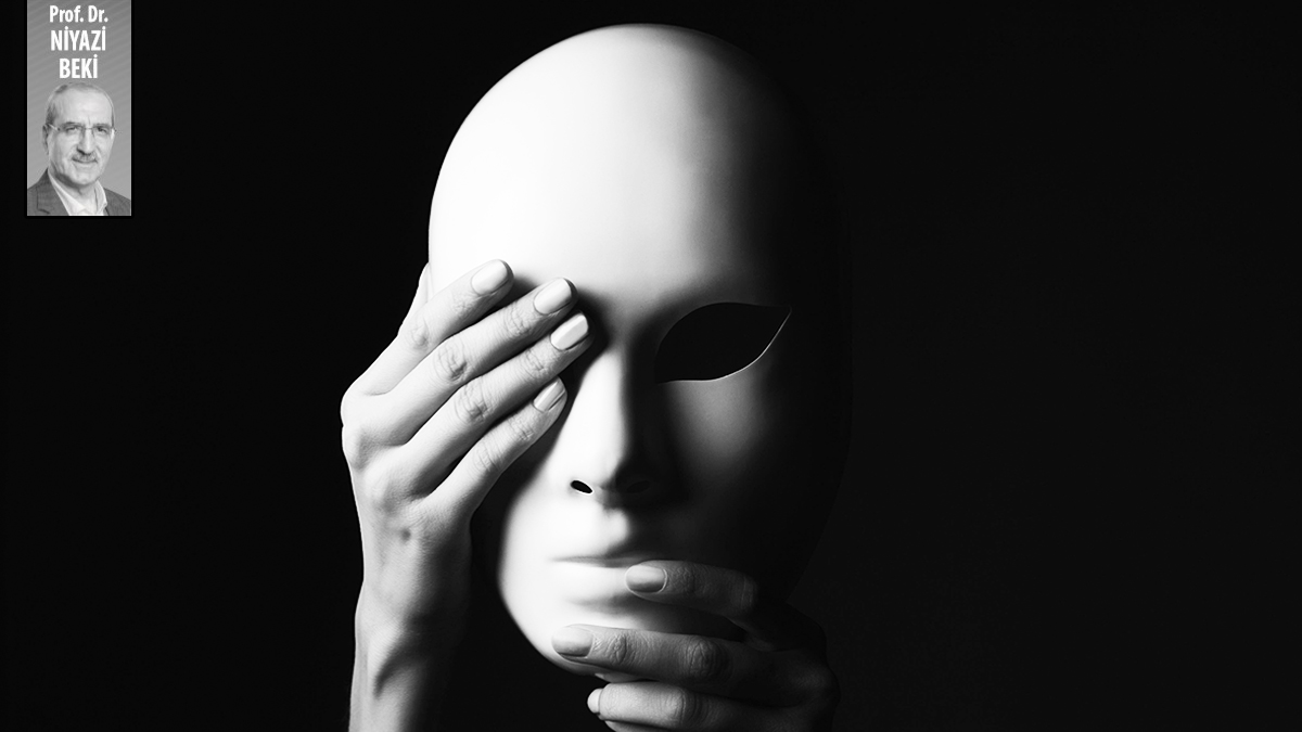 Allah münafıkların iç yüzünü bilendir