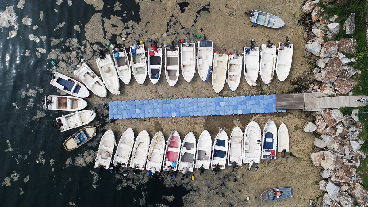 Müsilajdan gübre ve temizlik maddesi yapmak için kolları sıvadılar