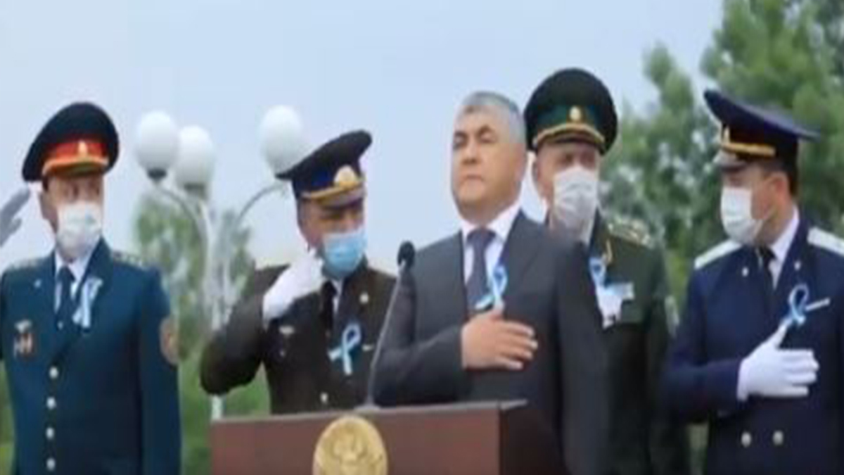 Özbekistan Zafer Günü'nde 'selam' karışıklığı