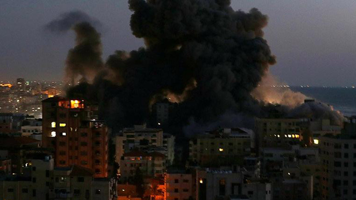 İsrail katliama devam ediyor! Bu kez de 13 katlı binayı vurdu