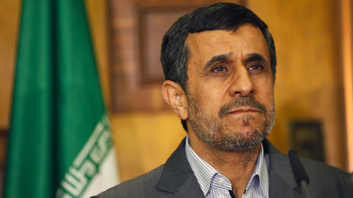 İran’ın eski lideri Ahmedinejad, Reisi’nin ölümünün ardından yeniden aday oldu