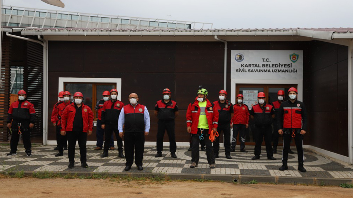 Kartal'da afet gönüllülerine yönelik 'Afet Anında Acil Müdahale' eğitimi