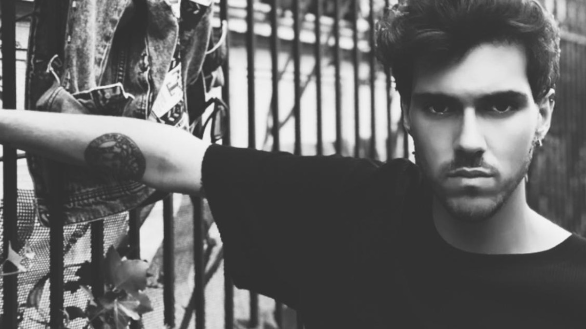 Siri Canberk Varış eylül ayında hayata geçireceği sürpriz projeyi sır gibi saklıyor