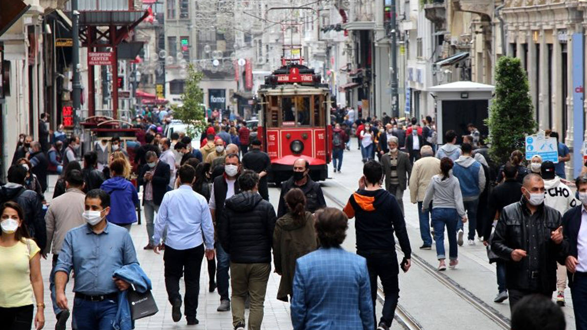 TTB'den normalleşme uyarısı: Vaka sayısı binin altına düşmeli