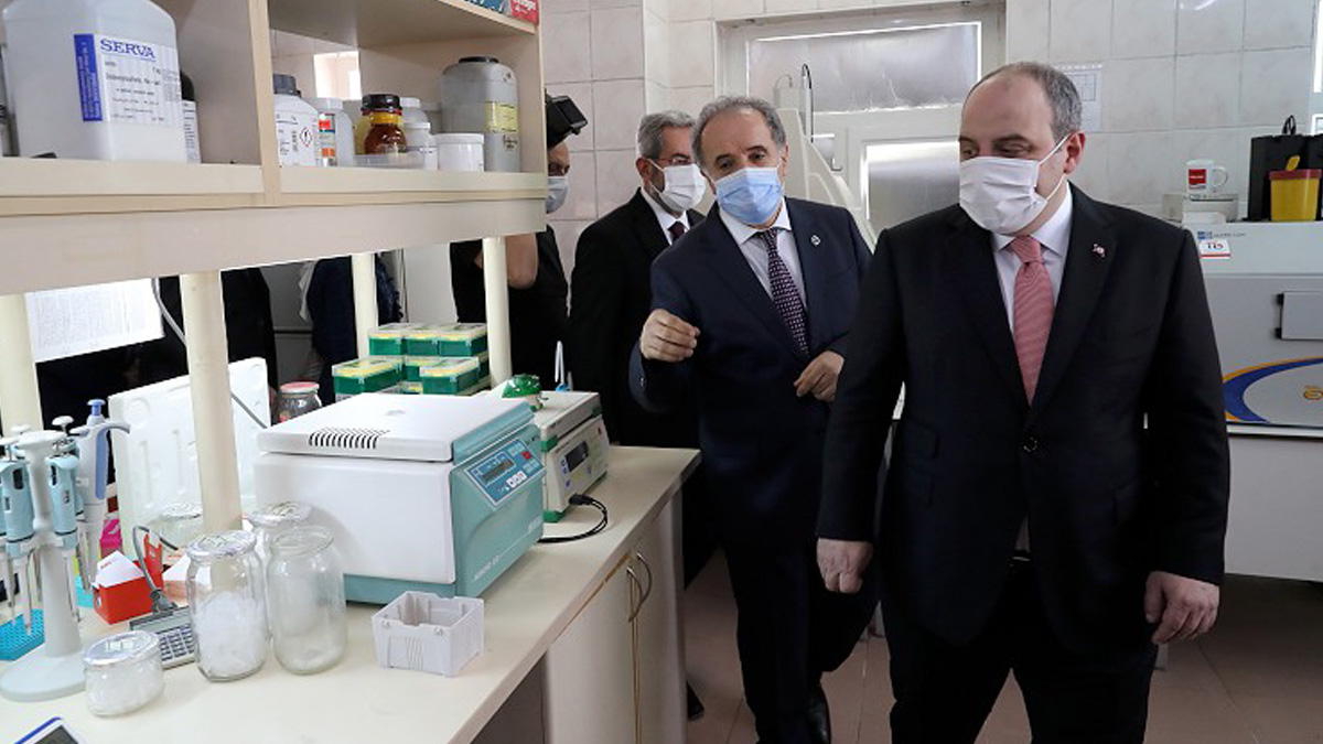 Bakan Varank'tan yerli aşı açıklaması