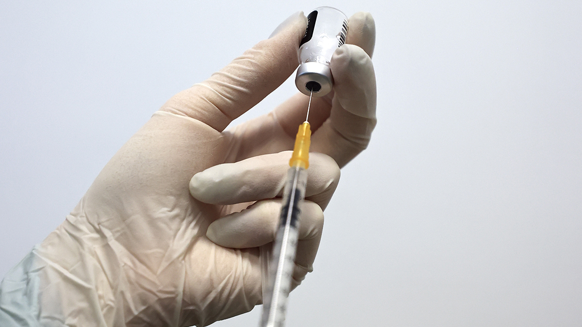 DSÖ'den zengin ülkelere çağrı: Çocuklar ile gençleri aşılamayı bırakın