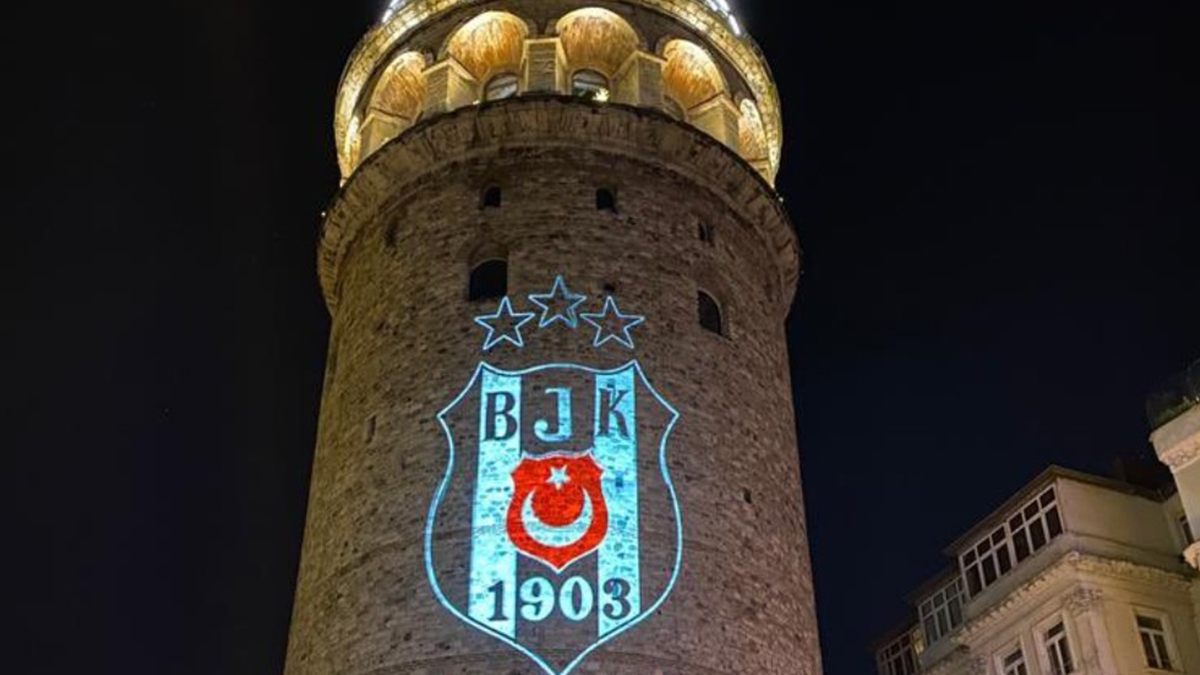 Beşiktaş'ın arması Galata Kulesi'ne yansıtıldı