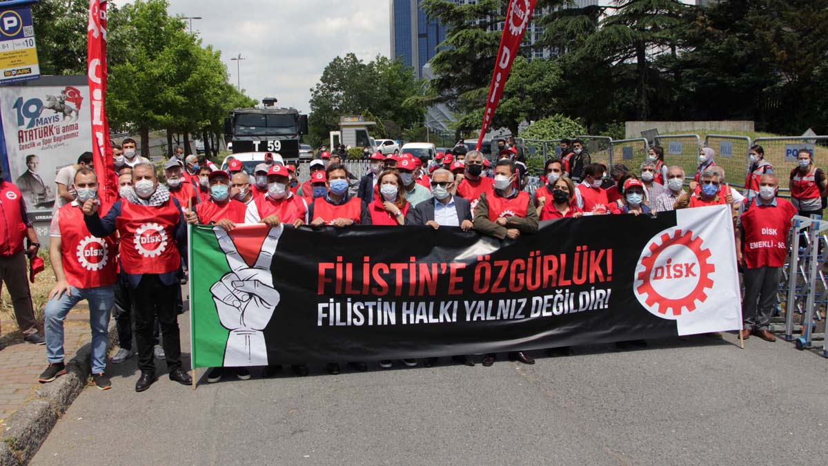 DİSK'ten İsrail Başkonsolosluğu önünde protesto