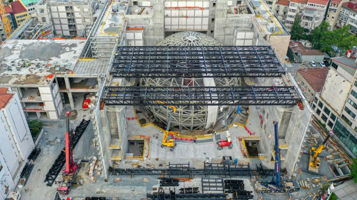 AKM'de çıkan yangın söndürüldü