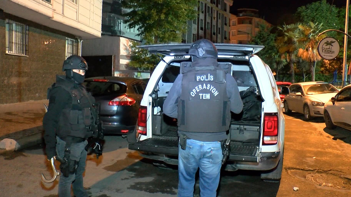 İstanbul'da eş zamanlı terör operasyonu