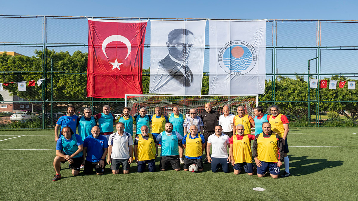 Mersin Büyükşehir, 19 Mayıs'ta dostluk için futbol müsabakaları düzenlendi
