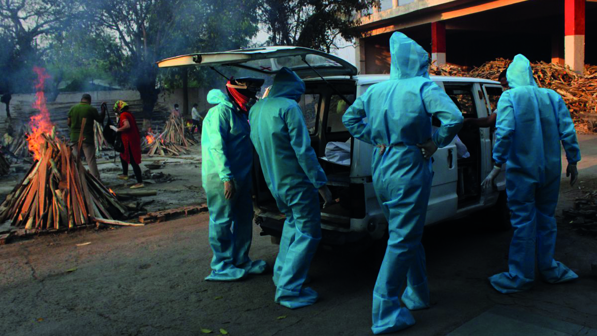 Hindistan kabustan kurtulamıyor! Günlük can kaybı sayısı yeniden 4 bini aştı