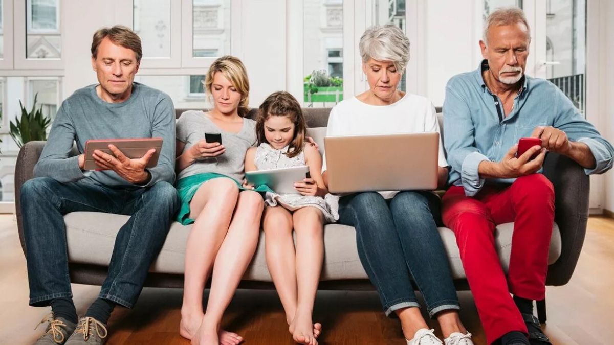 Dedeler Facebook, torunlar Instagram kullanıyor