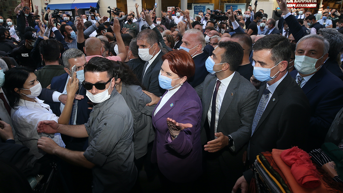 Liderlerden Meral Akşener'e destek: Siyaset provokasyona karşı