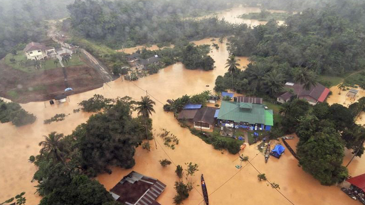 Malezya'da sel nedeniyle 5 binden fazla kişi tahliye edildi