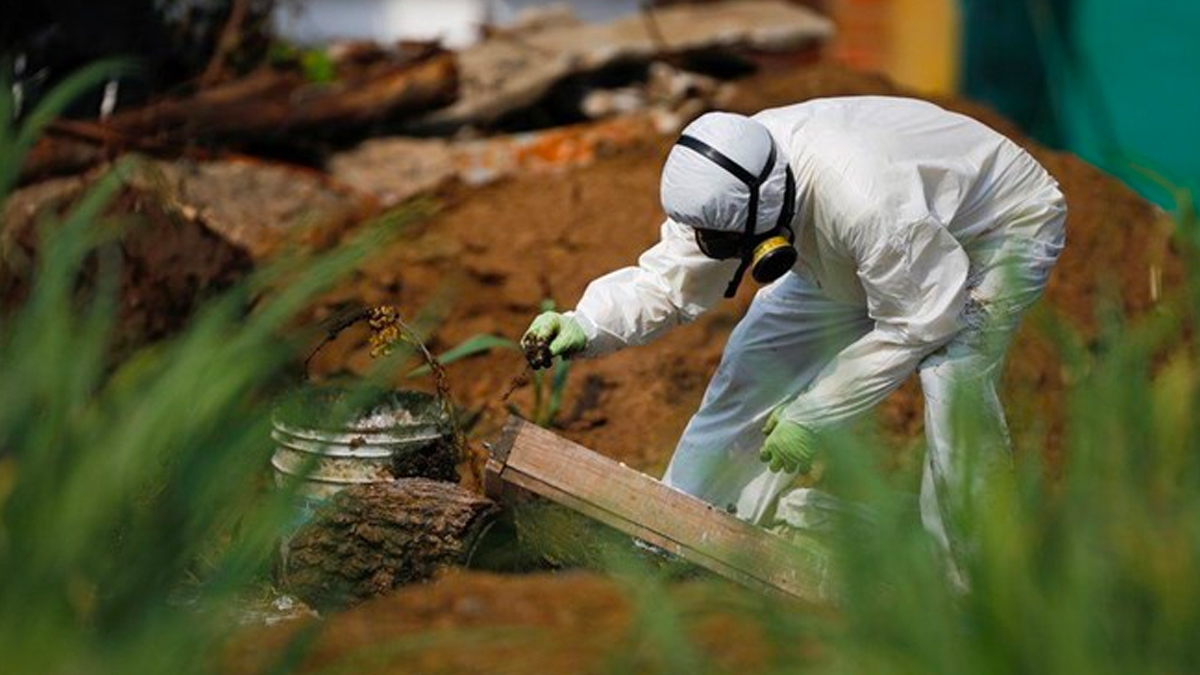 Eski polisin ceset bahçesi! 10 tane daha bulundu...