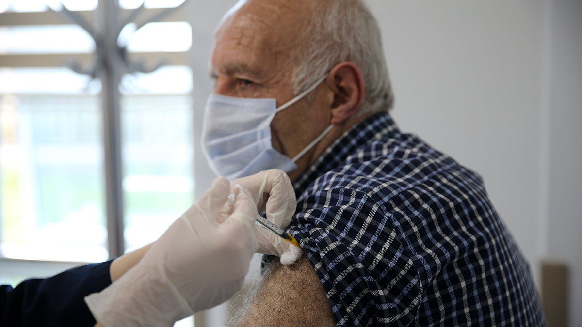 Son dakika! Sağlık Bakanlığı açıkladı: Türkiye'de kaç kişi aşılandı?